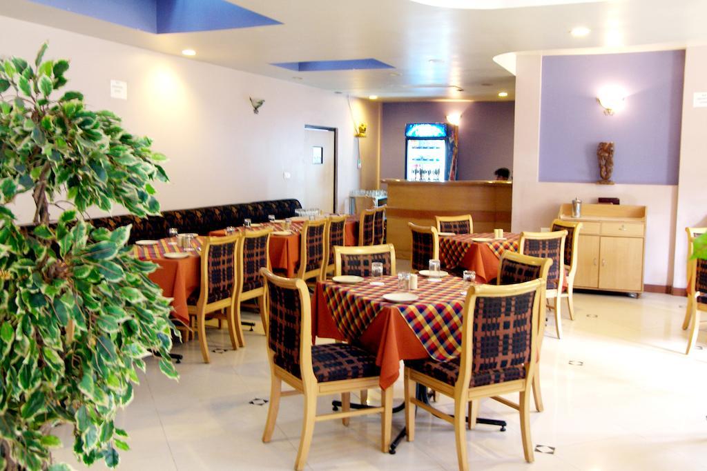 Hotel Menino Regency Panaji Exterior photo